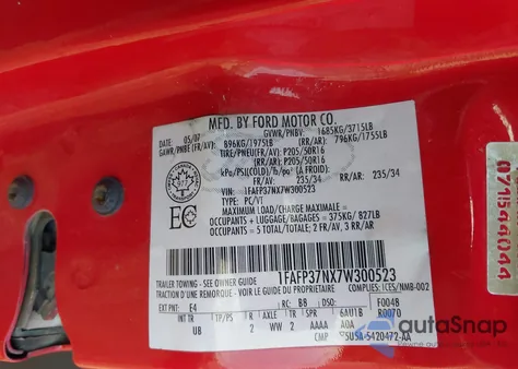 2007 Ford Focus Zx5/S/Se/Ses from USA, damaged, VIN 1FAFP37NX7W300523